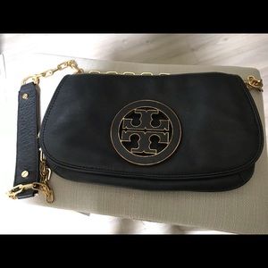 Tory Burch Amanda Pebbled Clutch